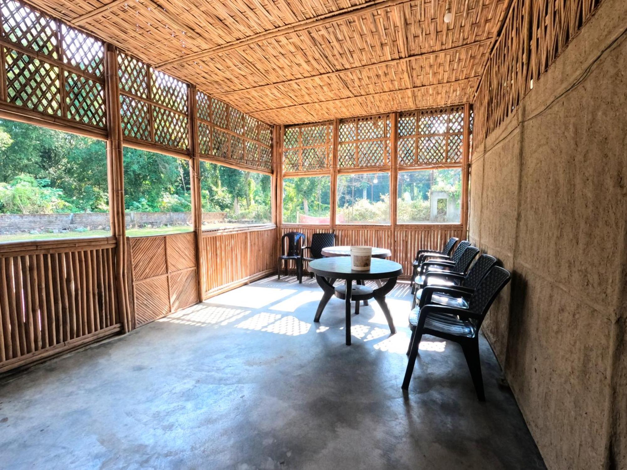 Kareng Party Camp N Homestay Kāziranga エクステリア 写真